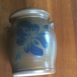 Eldreth Pottery salt glazed crock with blue folk art